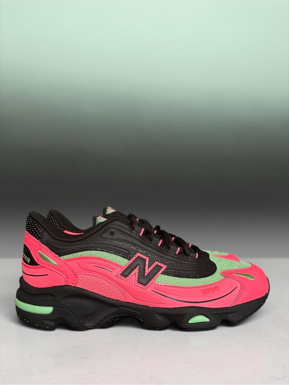 New Balance 1000 “Desert Heat” Size 6Y (Fits Size 7.5 Women) Pink &Green Chunky